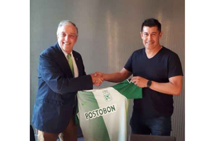 Jorge Almirón, firmó con el Atletico Nacional.