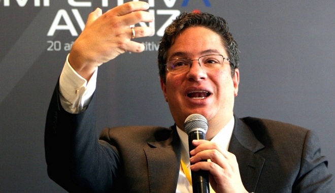 El director de la Dian, Santiago Rojas.