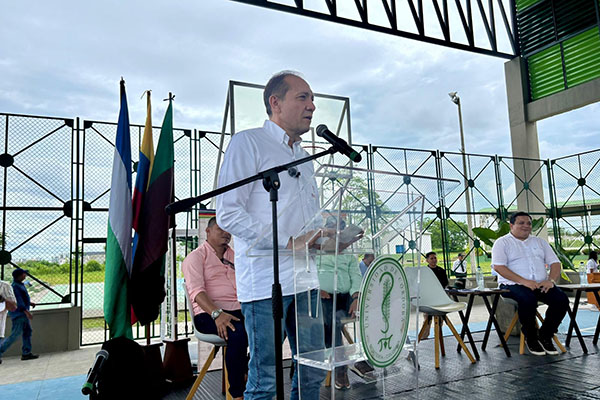 Antonio Sanguino, Ministro de trabajo expresando públicamente que se radicaría la nueva consulta popular en la Universidad de Córdoba. Foto rede sociales