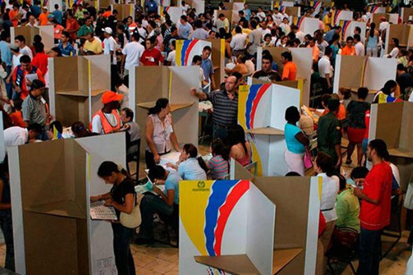 Jornada electoral desarrollándose con normalidad en una región de Colombia. Foto Alcaldía de Bogotá