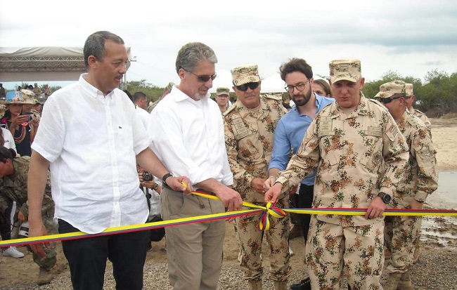 En la inauguración estuvieron presentes el embajador de EEUU, Kevin Whitaker y el gobernador de La Guajira, Wilmer David González Brito.