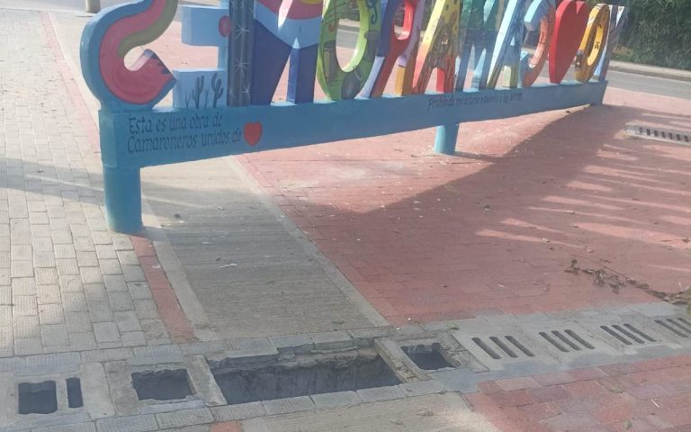 Una trampa humana, permanece en el parque. 