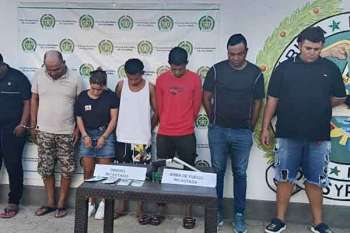 Rafael Ramírez Pianeta, Joelgui Prieto Flórez, Edinson y su hermano Eliécer Magdaniel Fernández, Adrián Alexander Pinto Sarmiento, Pedro Manuel Martínez Jiménez y Yeidis Orjuela Mendoza, capturados. Foto la Guajira Hoy